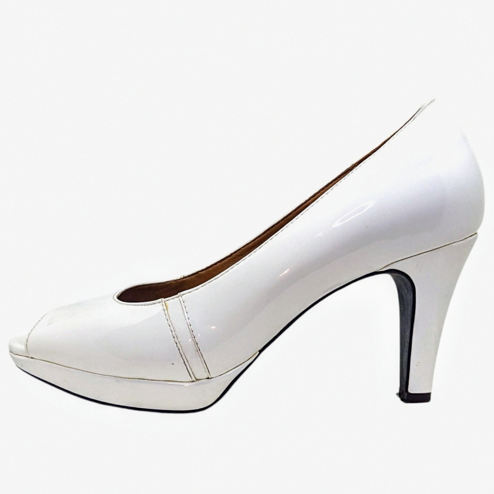 Clarks | Narine Rowe White Patent Leather Peep Toe Cushion Pumps Women's Size 9